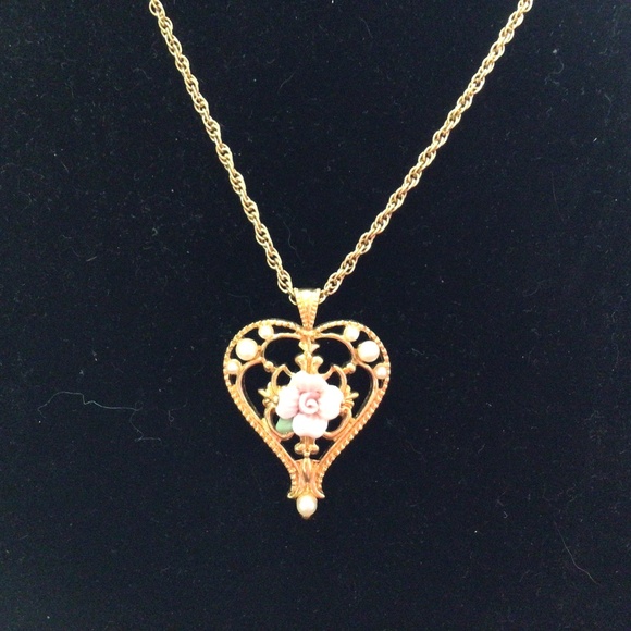 Avon Jewelry - Vintage 1995 Avon ceramic rose on heart shape pendant with original chain